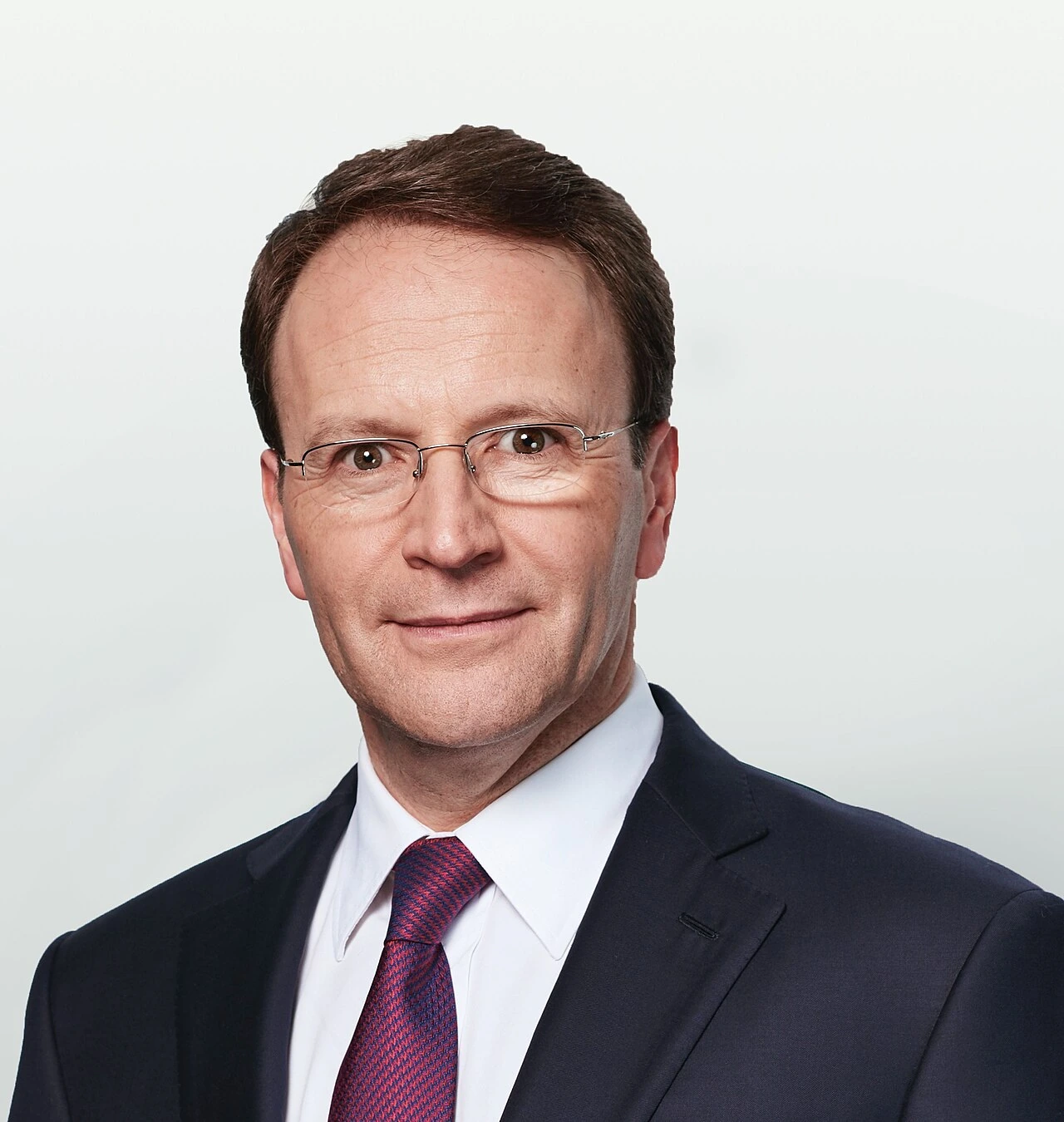 Ulf Schneider Net Worth: How to Verify Reliable Estimates